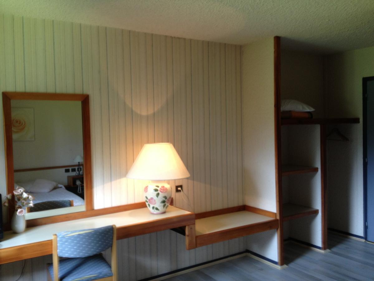 Hotel Cartusia Sarcenas Habitación foto