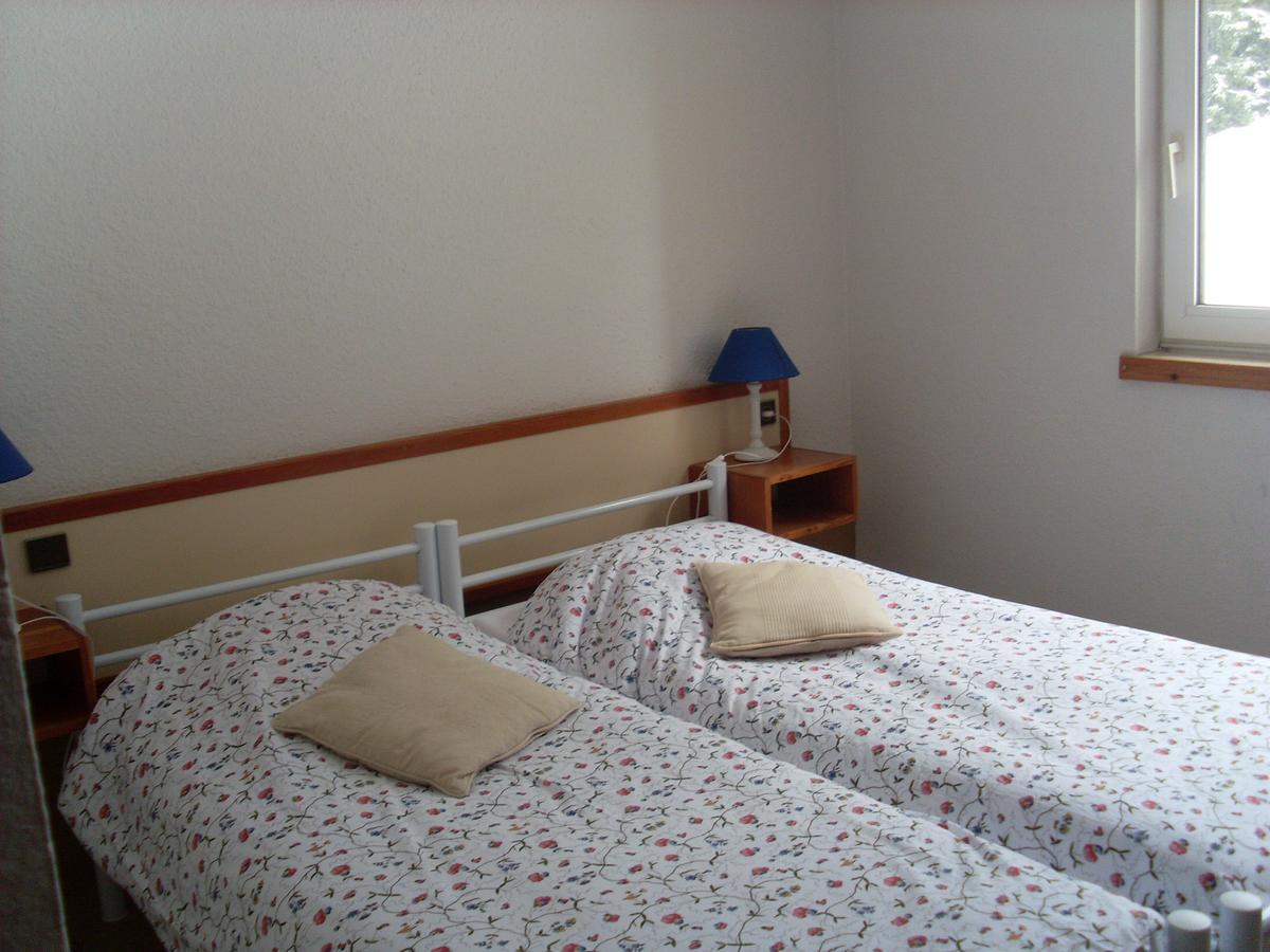 Hotel Cartusia Sarcenas Habitación foto